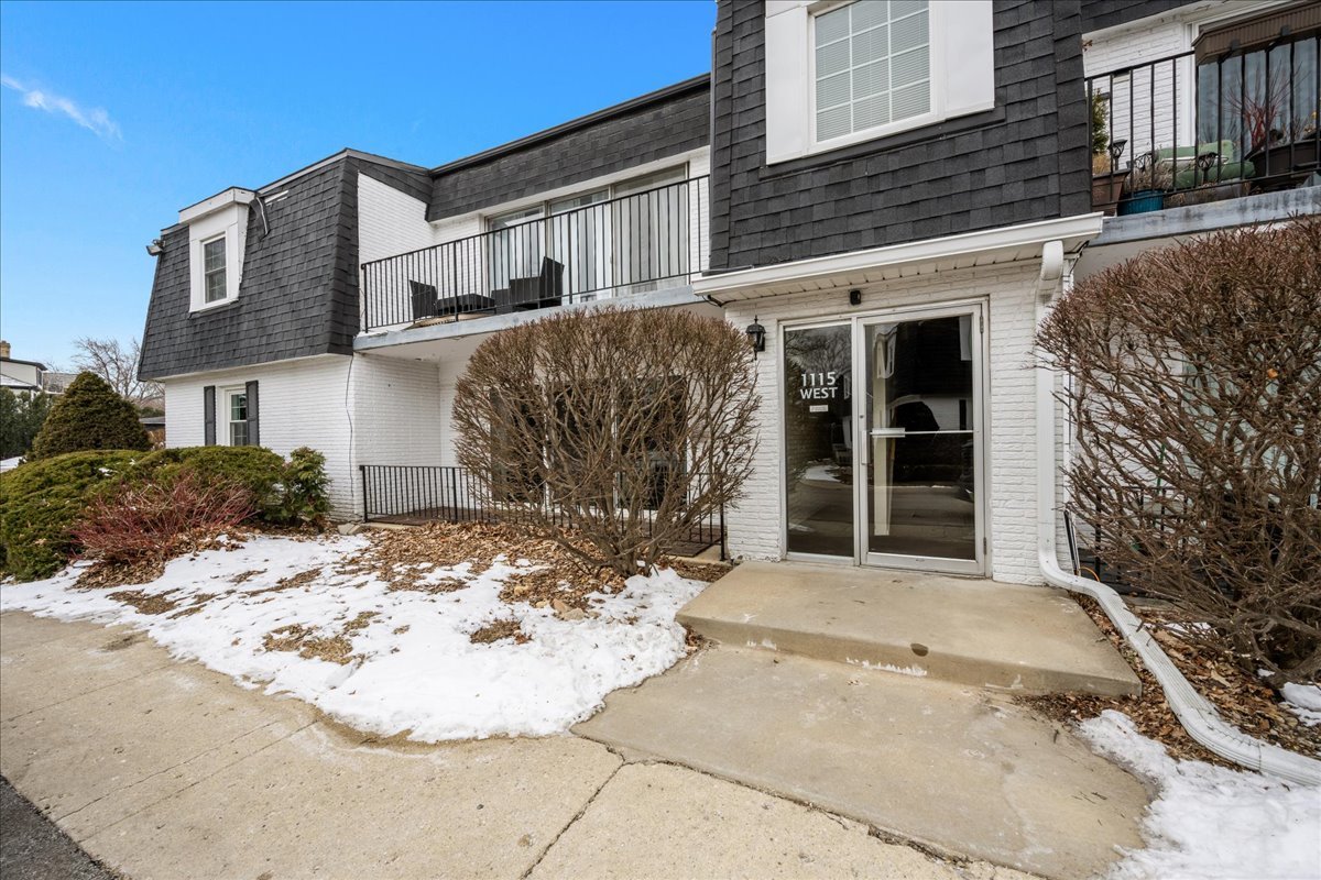 Naperville, IL 60563