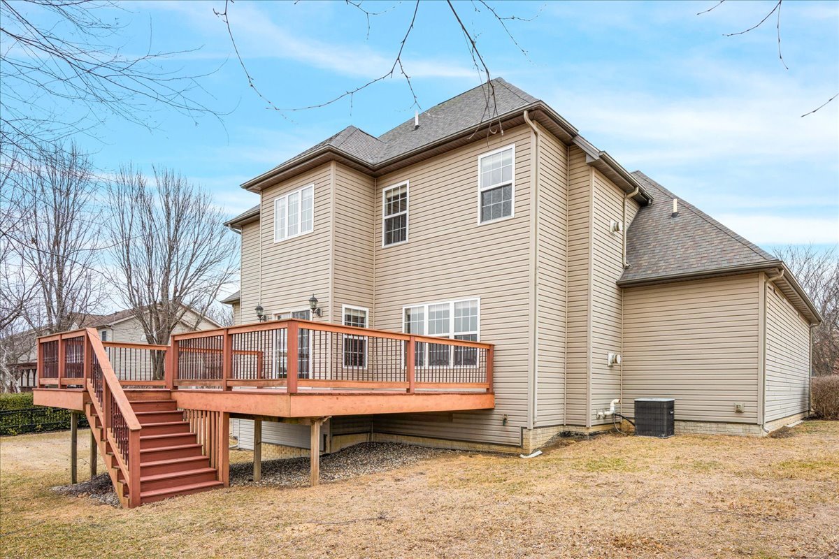 2315 Knollbrook Way, Bloomington, IL 61705