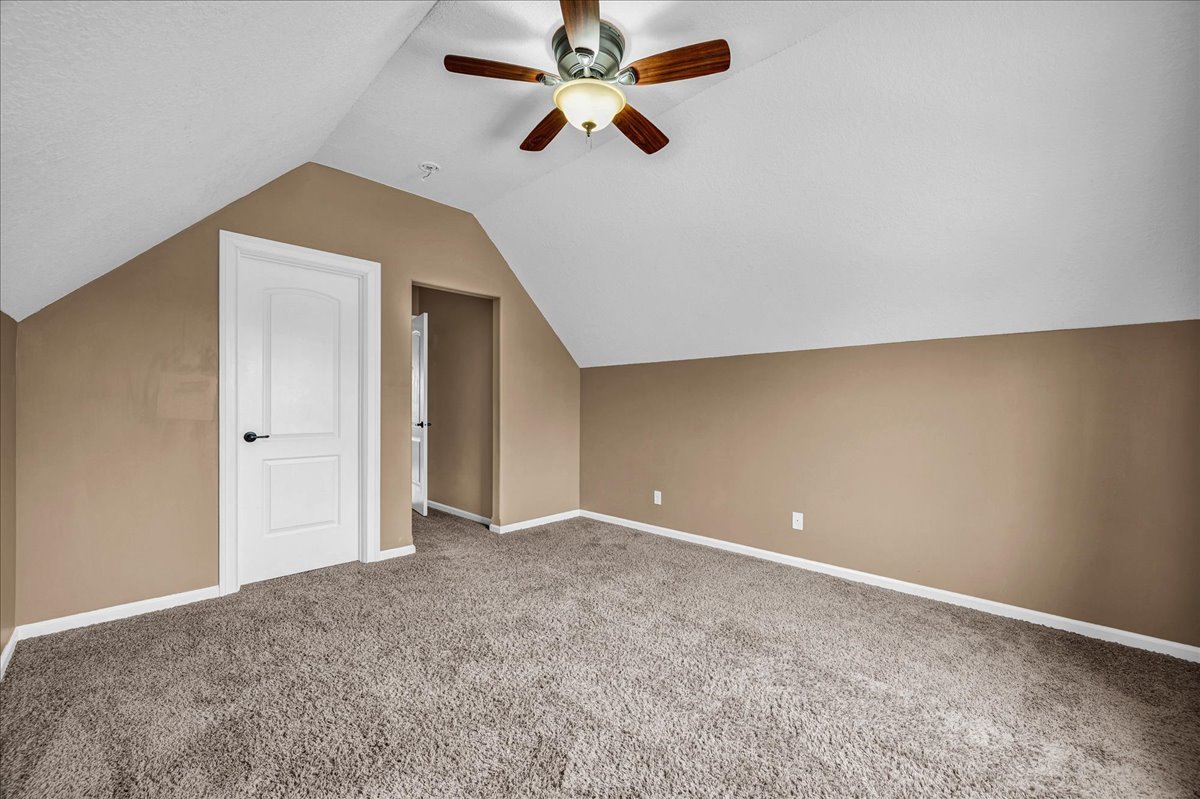 2315 Knollbrook Way, Bloomington, IL 61705