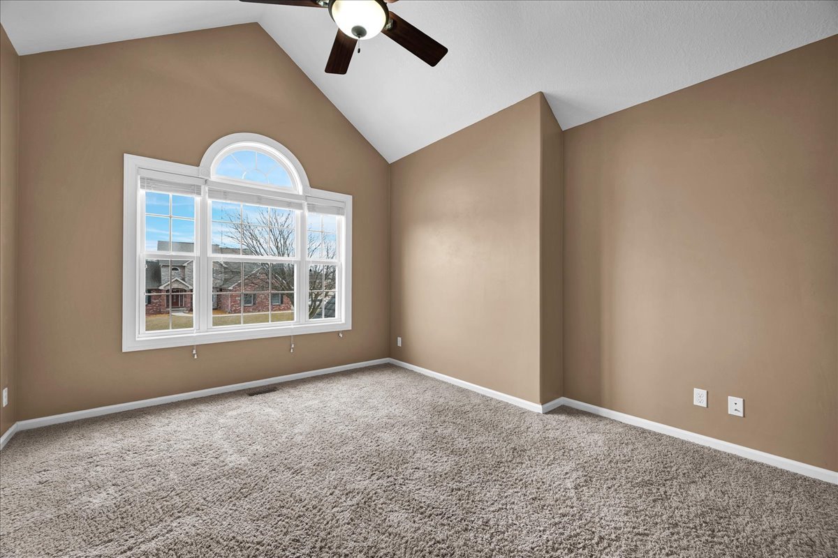 2315 Knollbrook Way, Bloomington, IL 61705