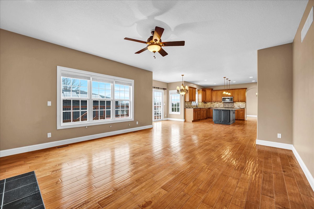 2315 Knollbrook Way, Bloomington, IL 61705