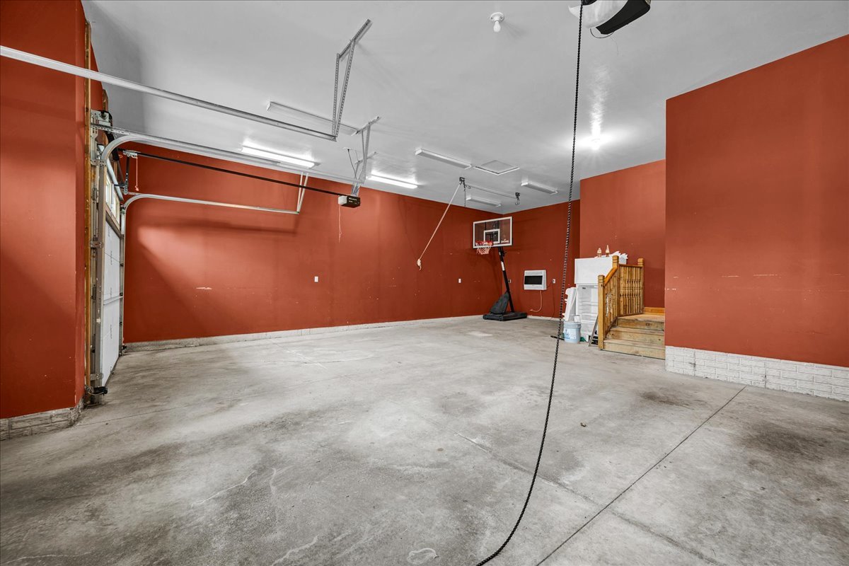 2315 Knollbrook Way, Bloomington, IL 61705