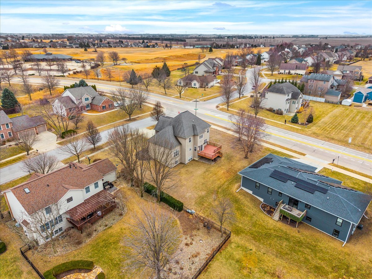 2315 Knollbrook Way, Bloomington, IL 61705