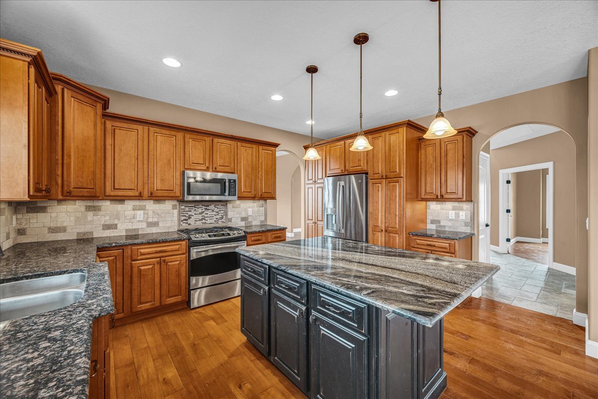 2315 Knollbrook Way, Bloomington, IL 61705