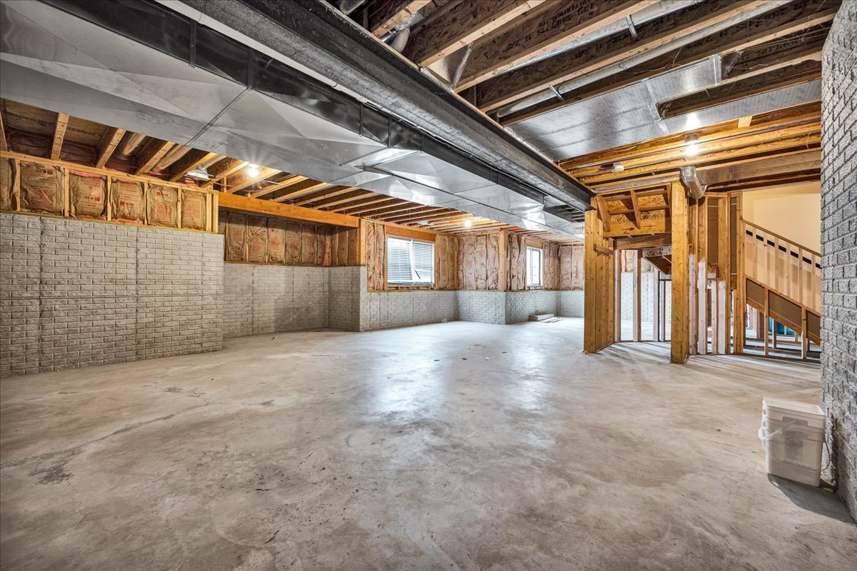 2315 Knollbrook Way, Bloomington, IL 61705