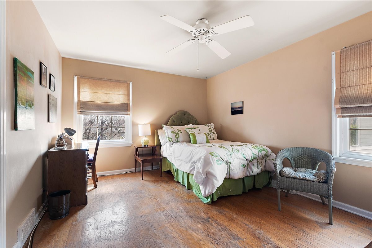 809 Elm Street, Flossmoor, IL 60422