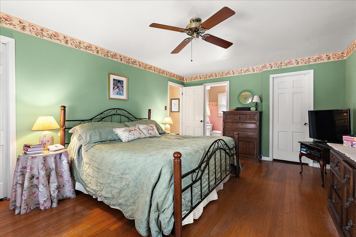 809 Elm Street, Flossmoor, IL 60422