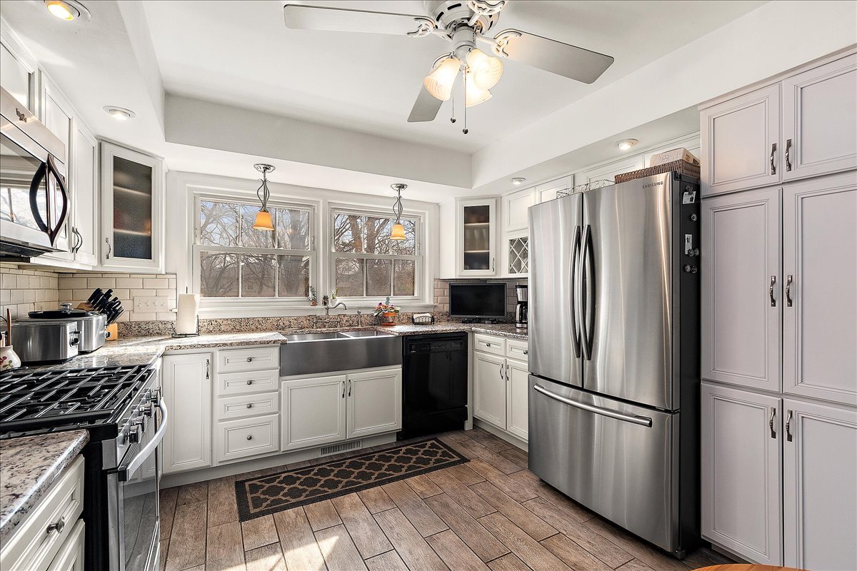 809 Elm Street, Flossmoor, IL 60422