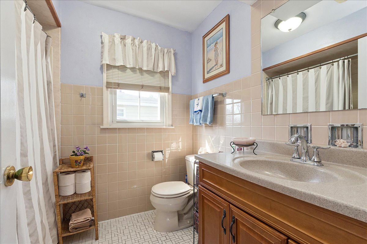 809 Elm Street, Flossmoor, IL 60422