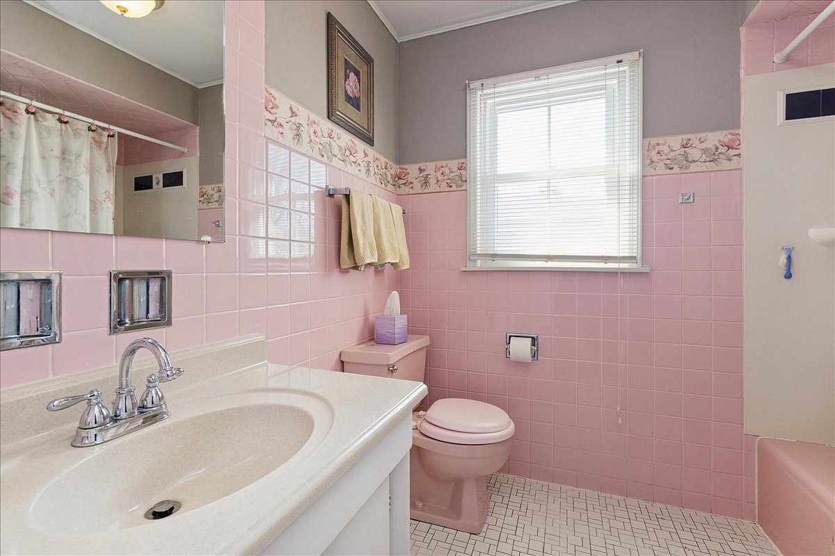 809 Elm Street, Flossmoor, IL 60422