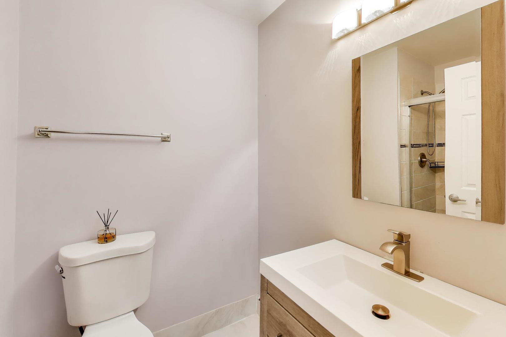 105 Heritage Lane, Streamwood, IL 60107