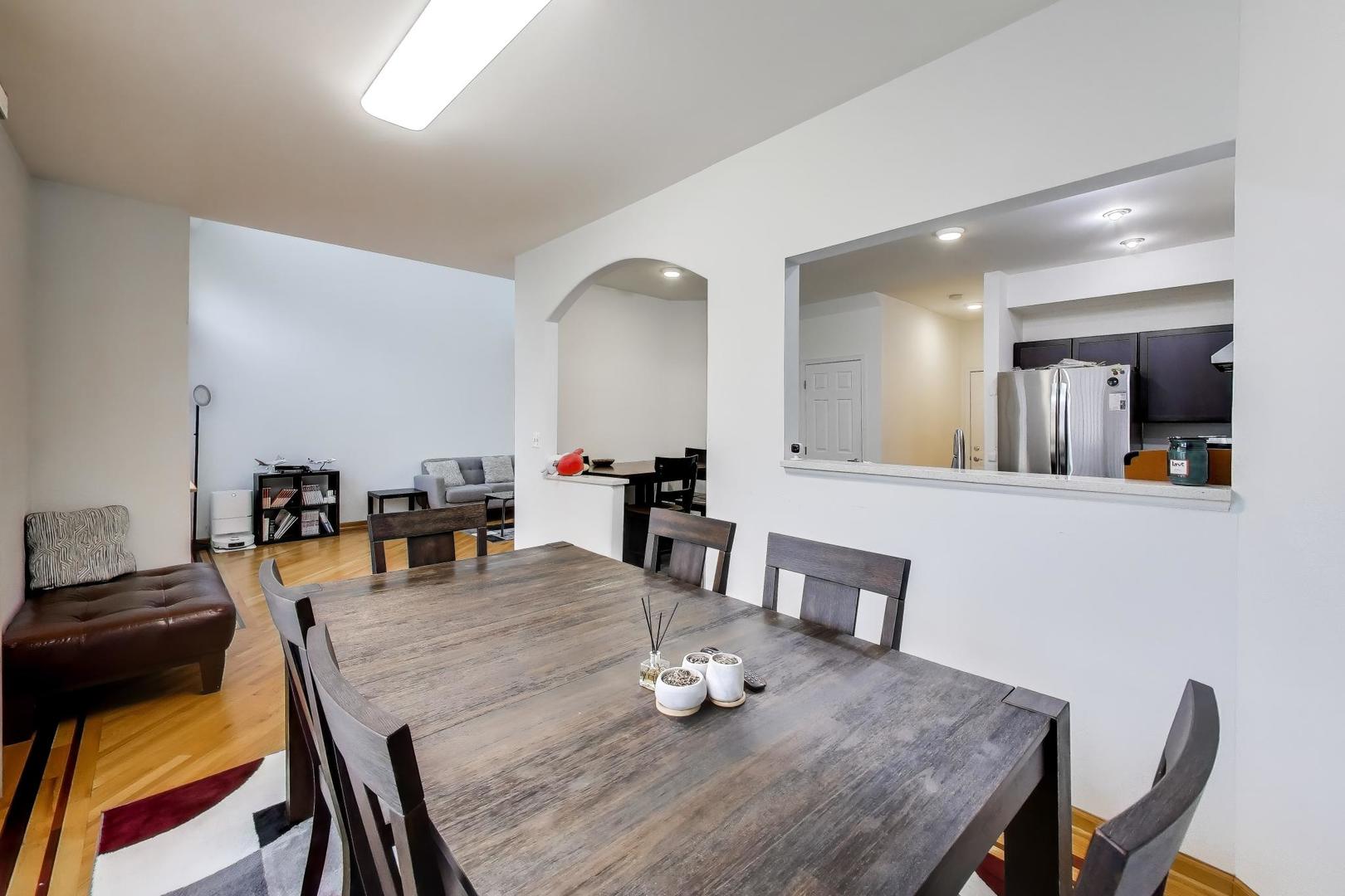 105 Heritage Lane, Streamwood, IL 60107