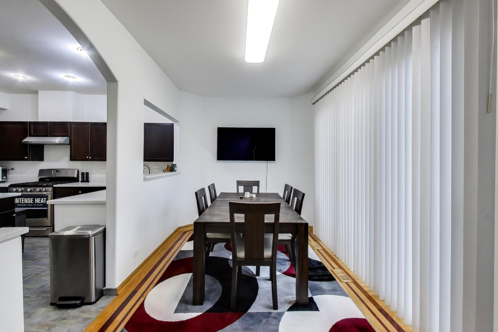 105 Heritage Lane, Streamwood, IL 60107