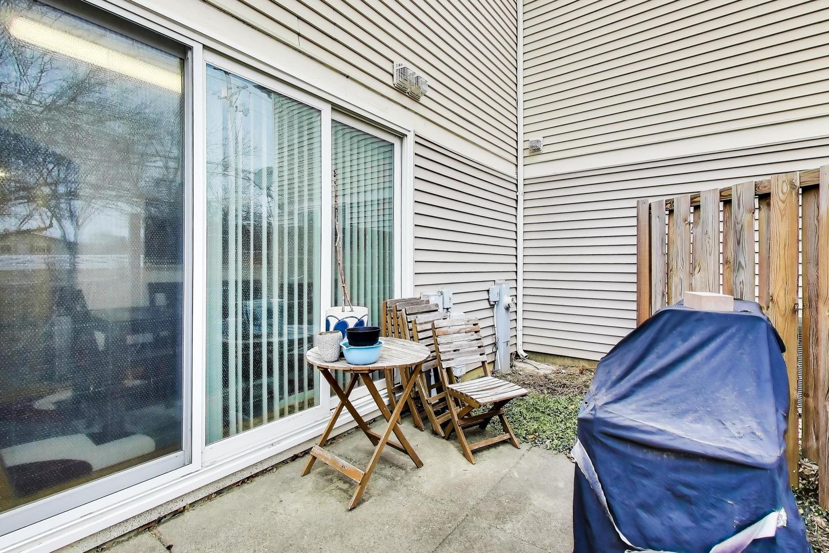 105 Heritage Lane, Streamwood, IL 60107