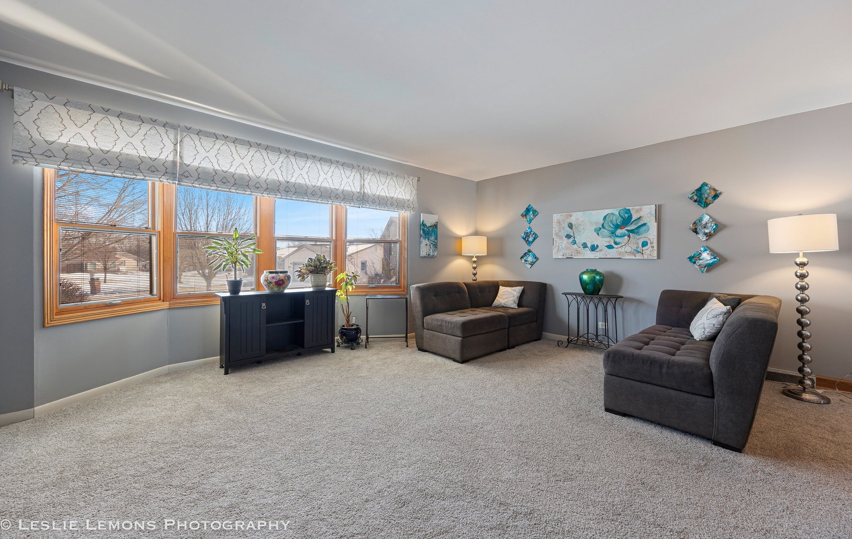 1484 Hodlmair Court, Elk Grove Village, IL 60007