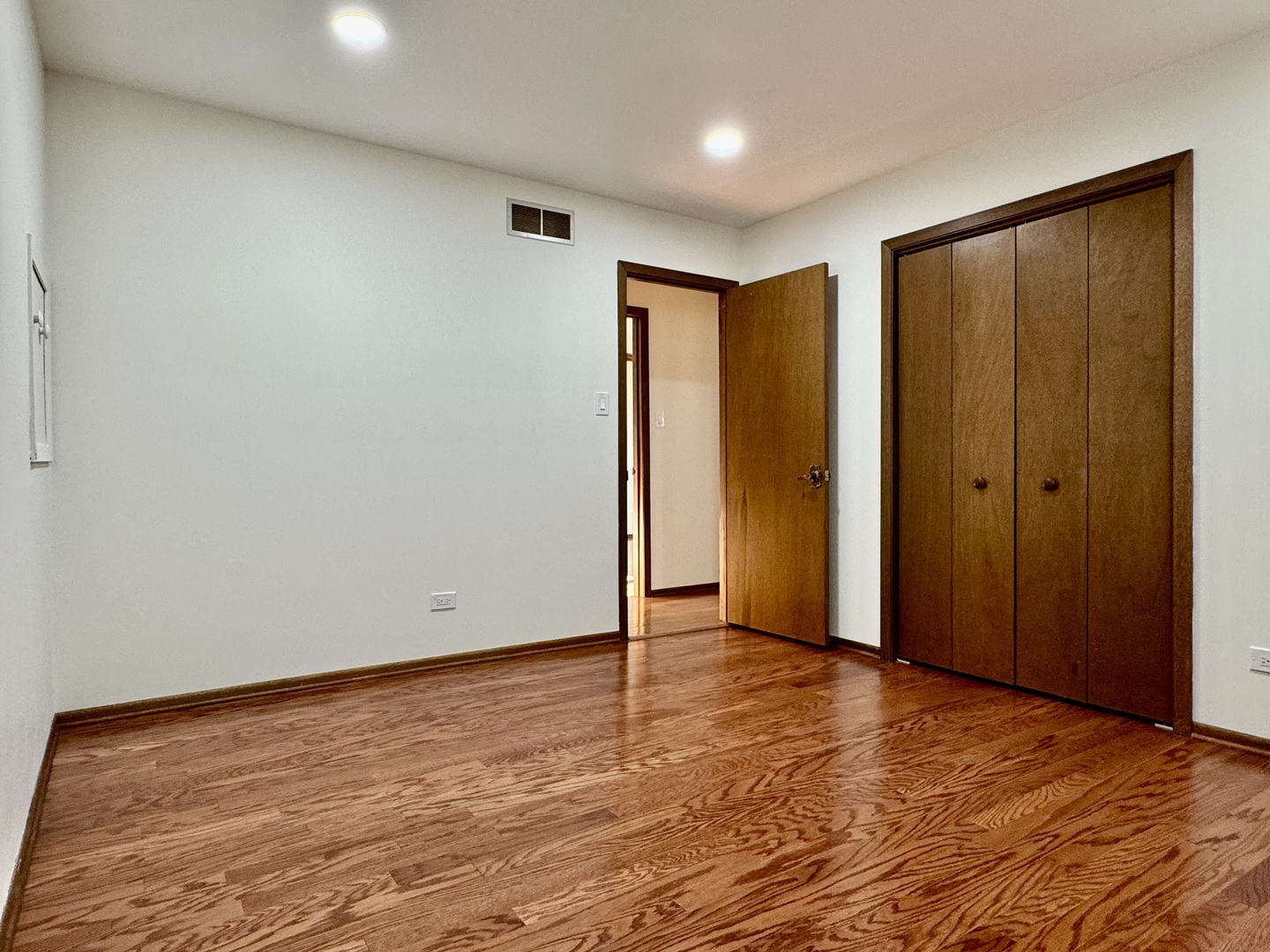 8548 Bethany Lane, Tinley Park, IL 60487