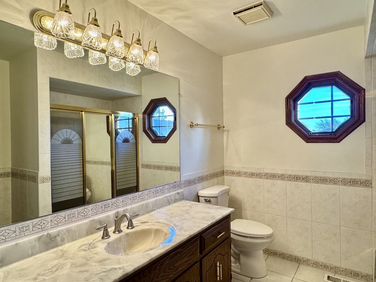 8548 Bethany Lane, Tinley Park, IL 60487