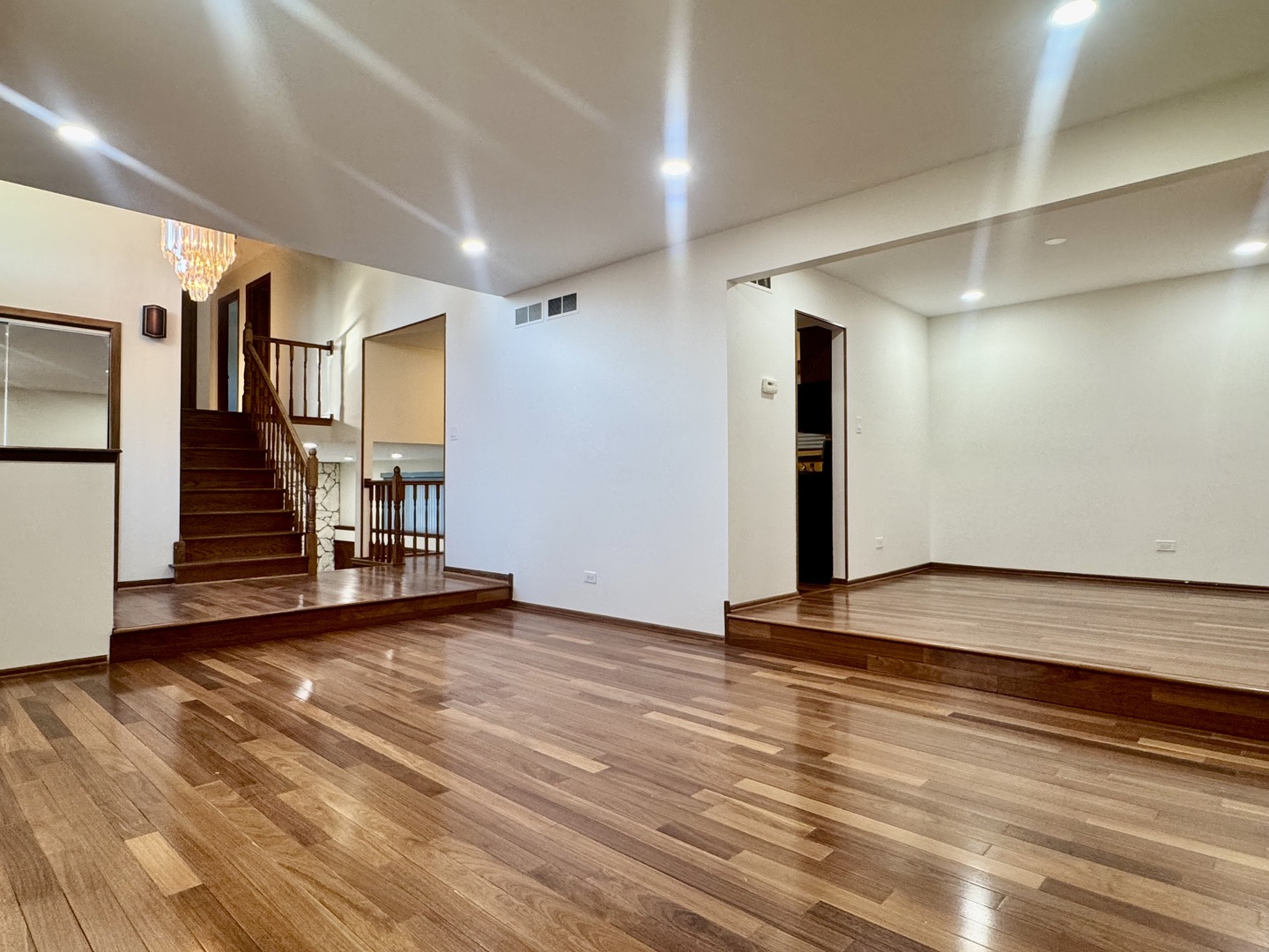 8548 Bethany Lane, Tinley Park, IL 60487