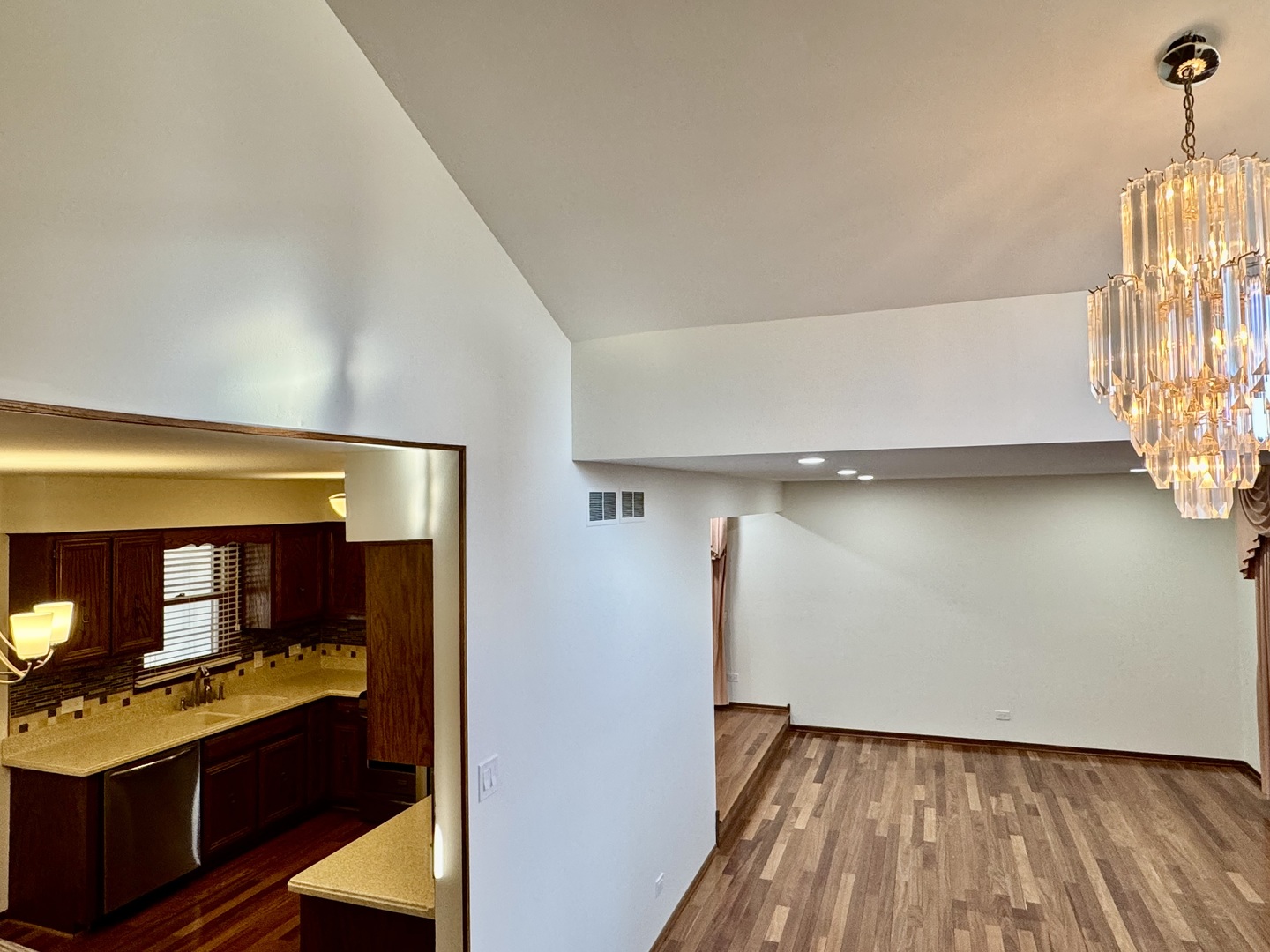 8548 Bethany Lane, Tinley Park, IL 60487