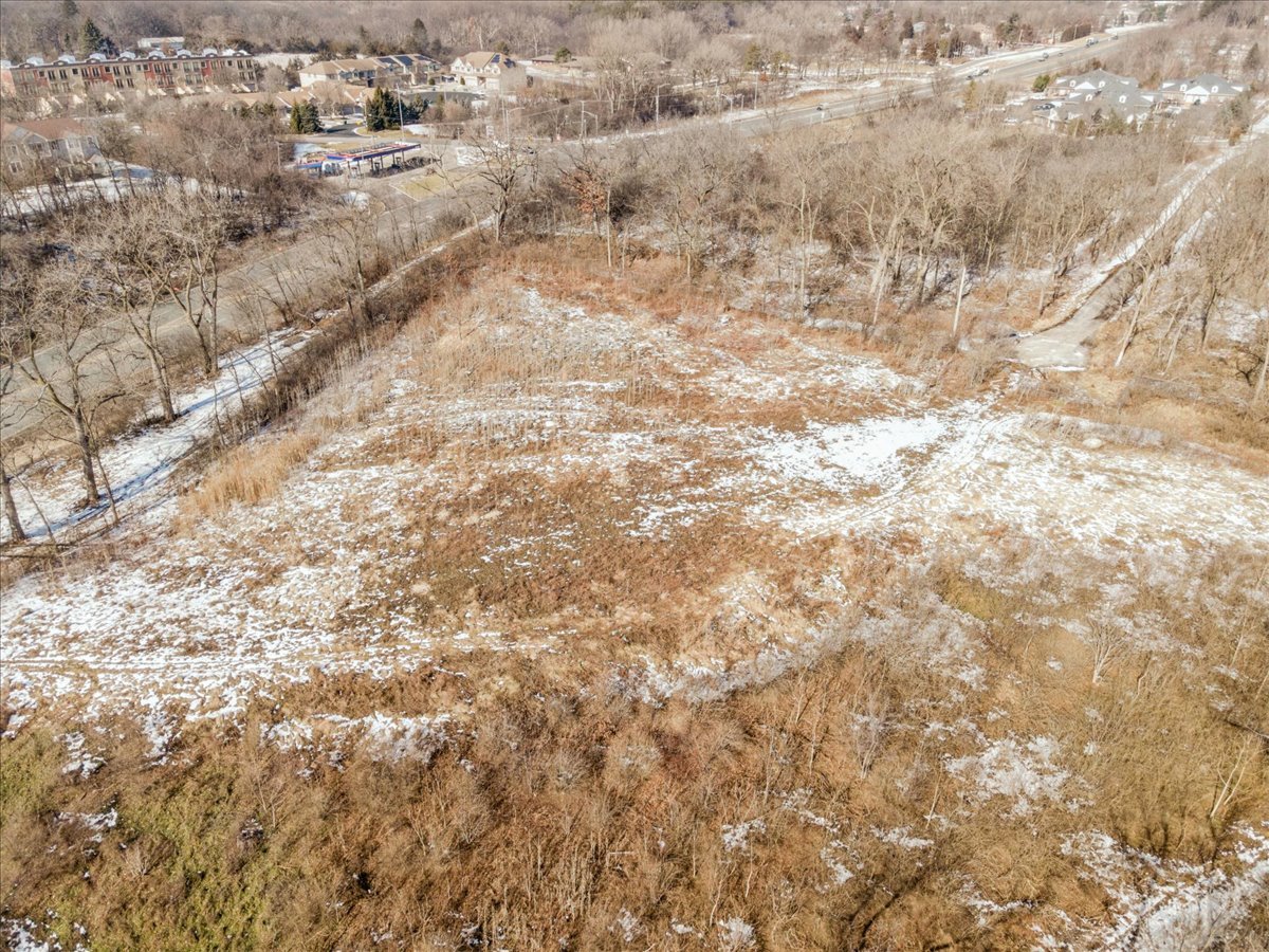 16W415 99th Street, Burr Ridge, IL 60527