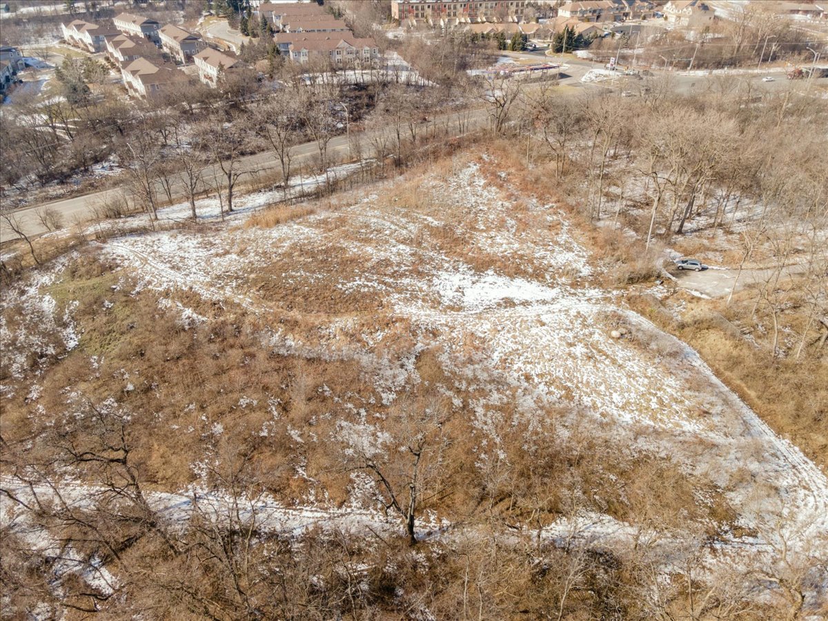 16W415 99th Street, Burr Ridge, IL 60527