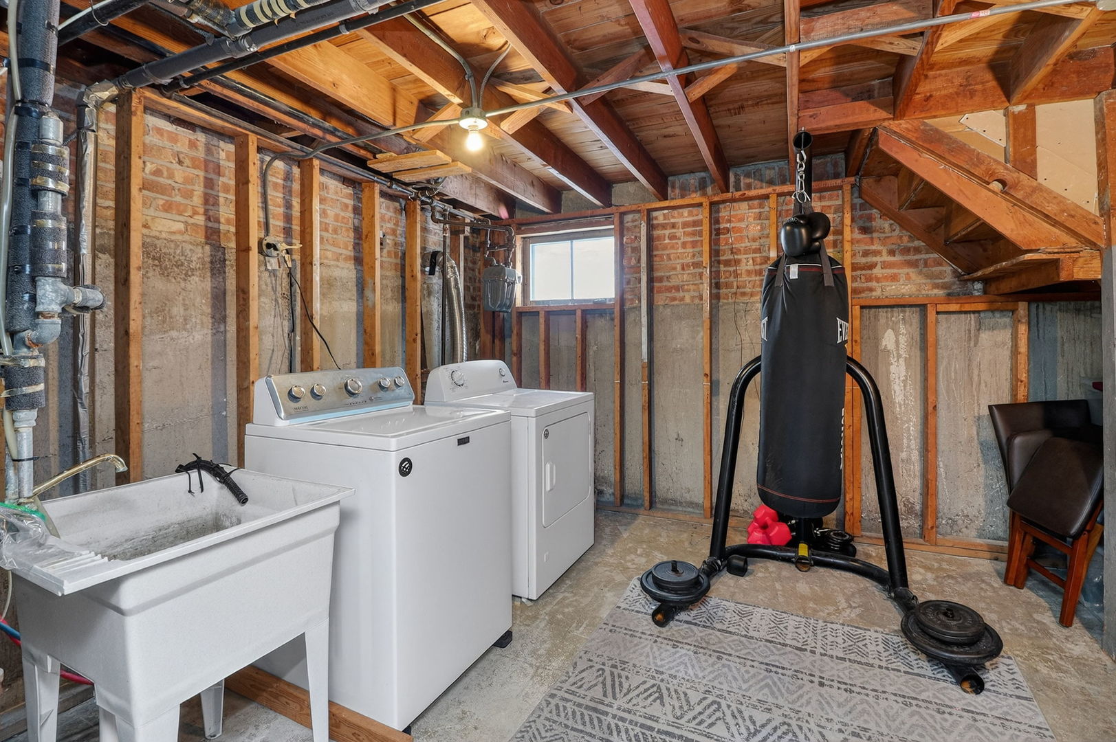 5226 N Moody Avenue, Chicago, IL 60630