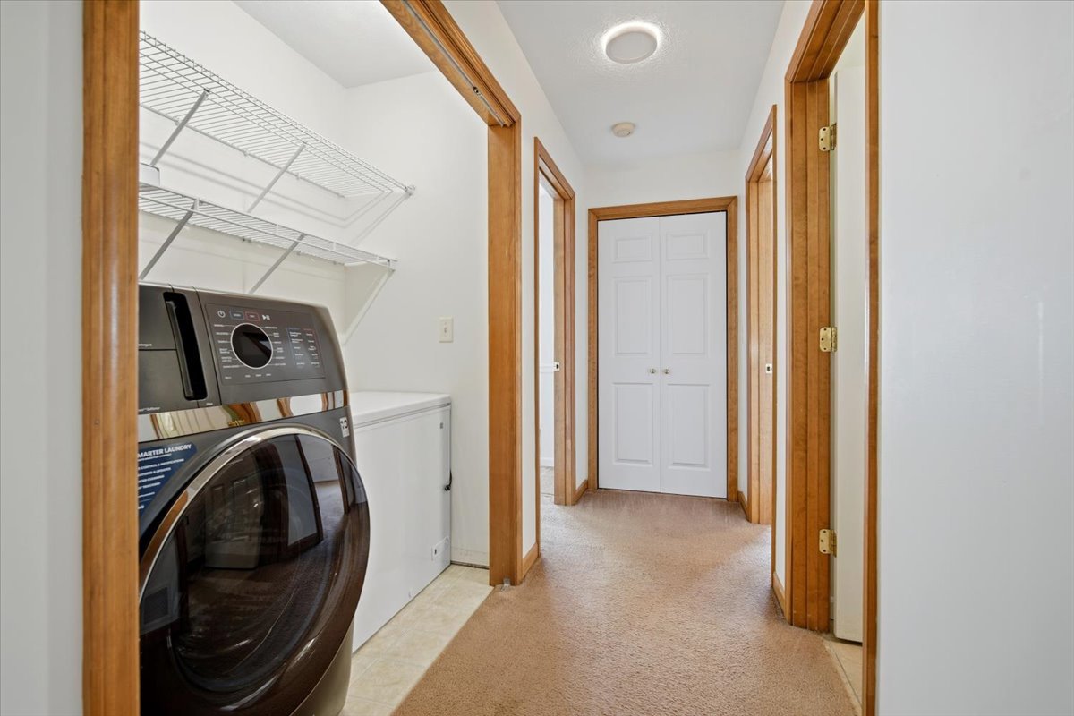 3715 Wine Way, Bloomington, IL 61704