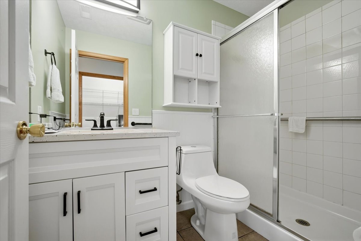 3715 Wine Way, Bloomington, IL 61704