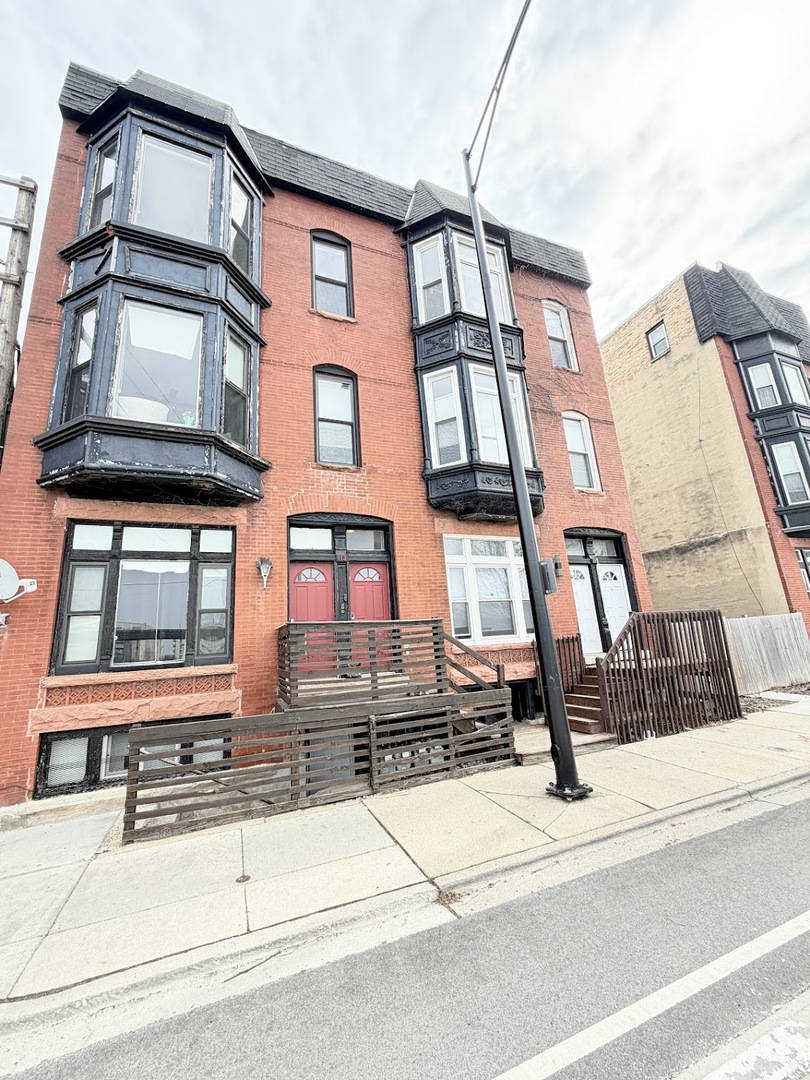 113 S Paulina Street #3F, Chicago, IL 60612