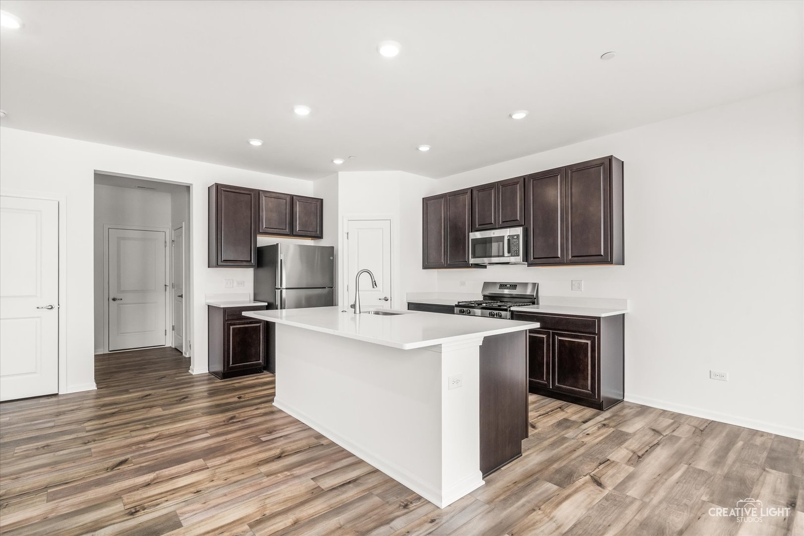 142 Henderson Street #142, Oswego, IL 60543