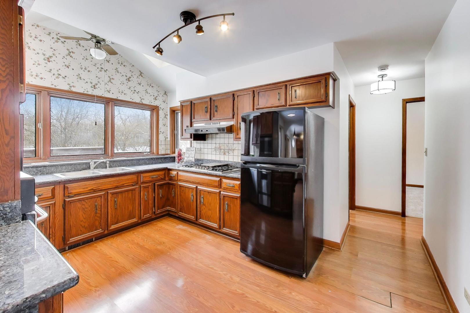 1111 Samstag Court, Naperville, IL 60563