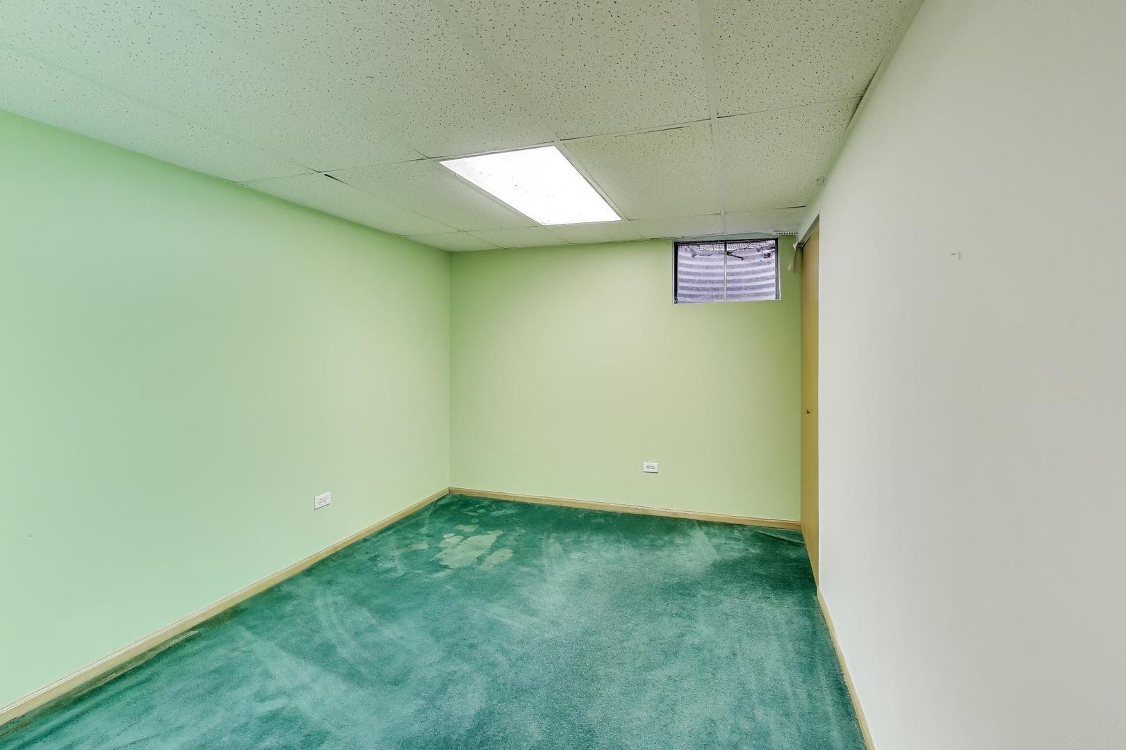 1111 Samstag Court, Naperville, IL 60563