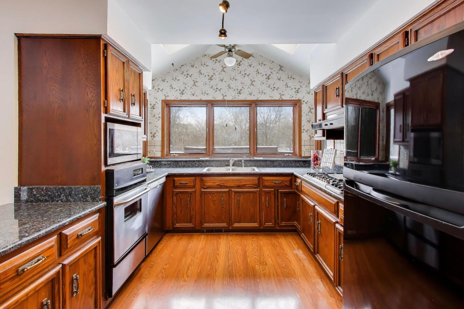 1111 Samstag Court, Naperville, IL 60563