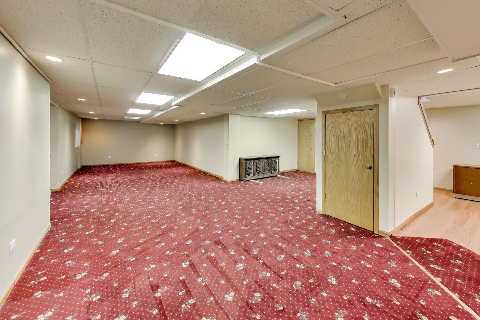 1111 Samstag Court, Naperville, IL 60563