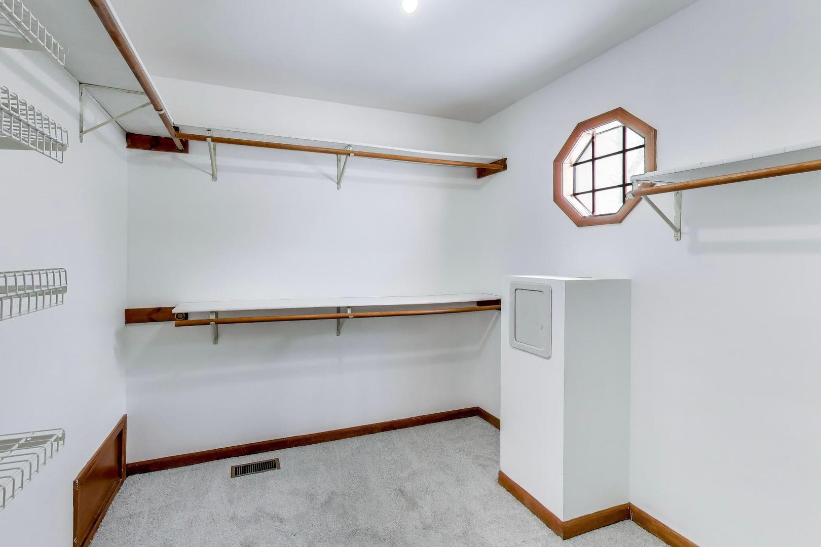 1111 Samstag Court, Naperville, IL 60563