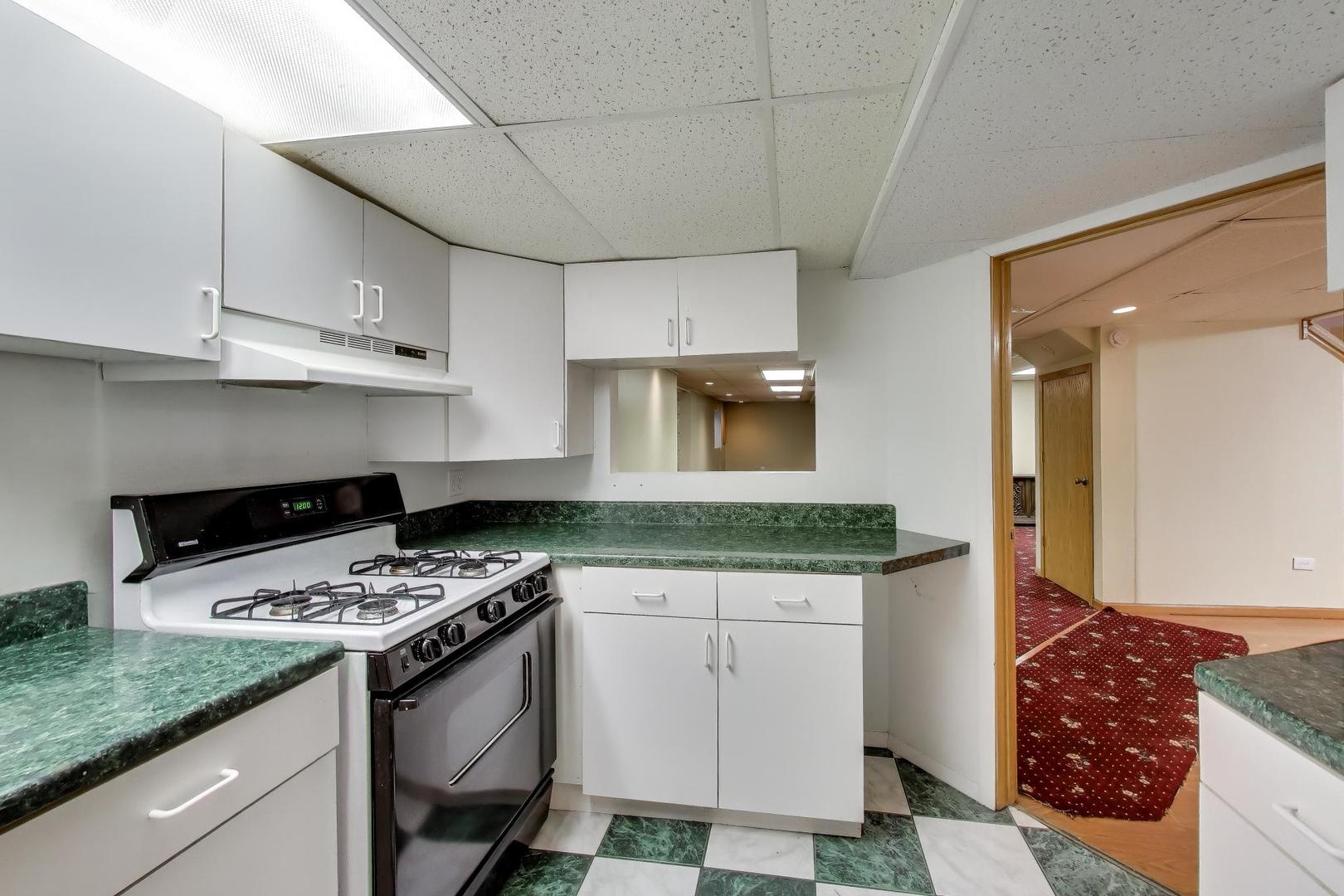 1111 Samstag Court, Naperville, IL 60563