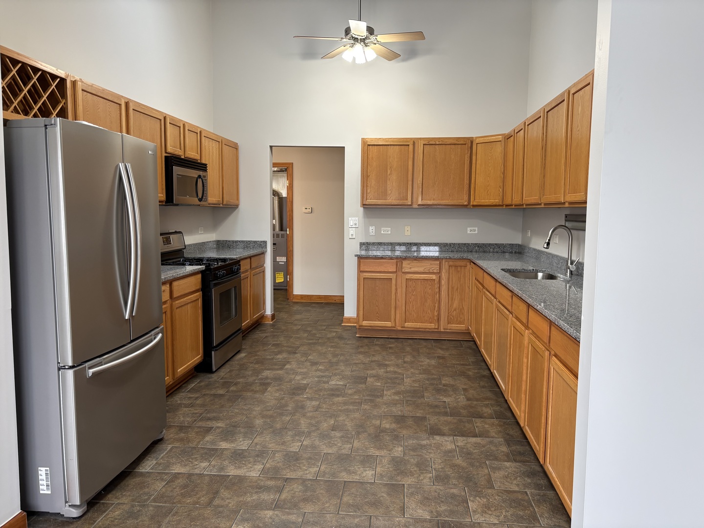 16649 Oak Park Avenue #205, Tinley Park, IL 60477