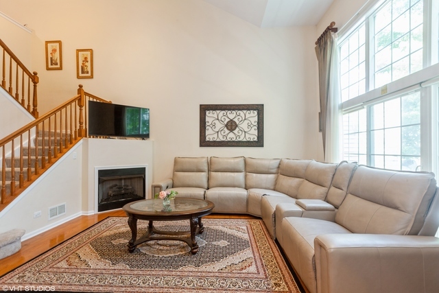 152 Orchards Pass, Bartlett, IL 60103