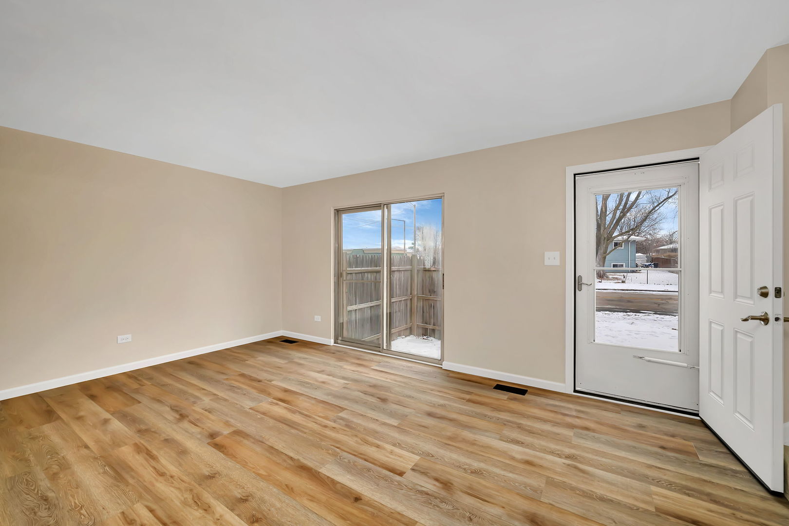 1113 Gael Drive #B, Joliet, IL 60435