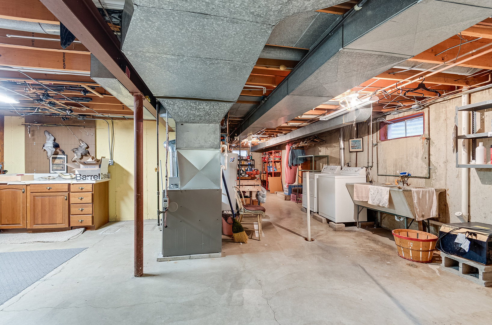 1724 Lincoln Avenue, Crest Hill, IL 60403