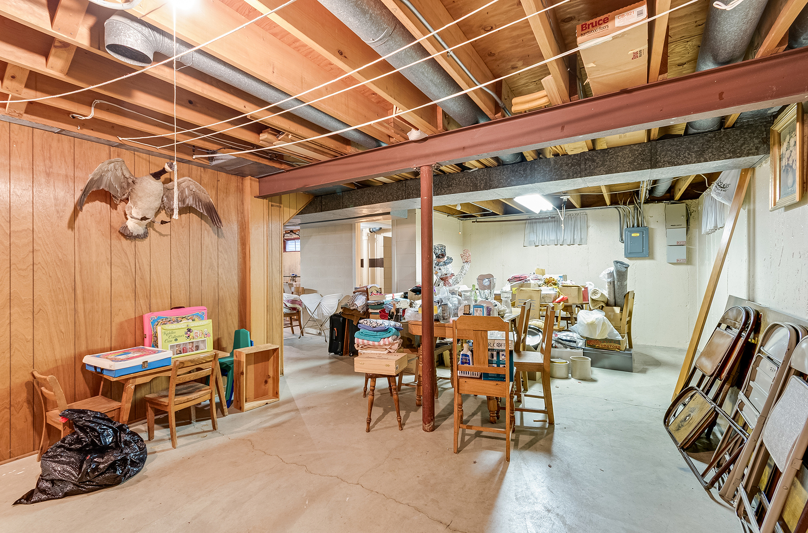 1724 Lincoln Avenue, Crest Hill, IL 60403