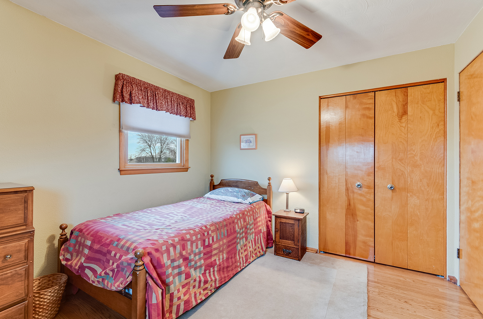 1724 Lincoln Avenue, Crest Hill, IL 60403