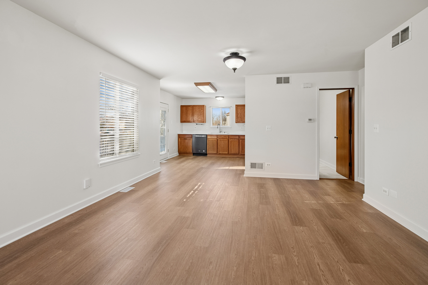 711 Osbron Street, Plano, IL 60545