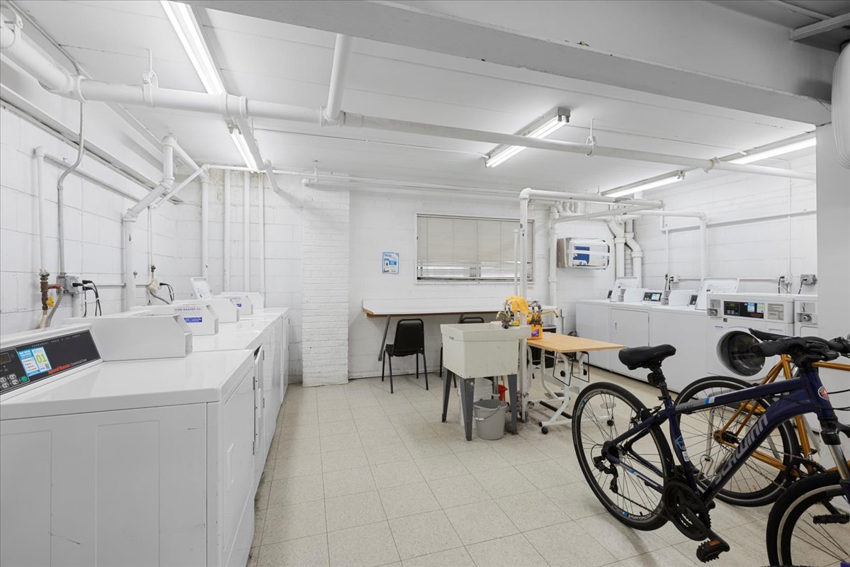 7540 N RIDGE Boulevard #6C, Chicago, IL 60645