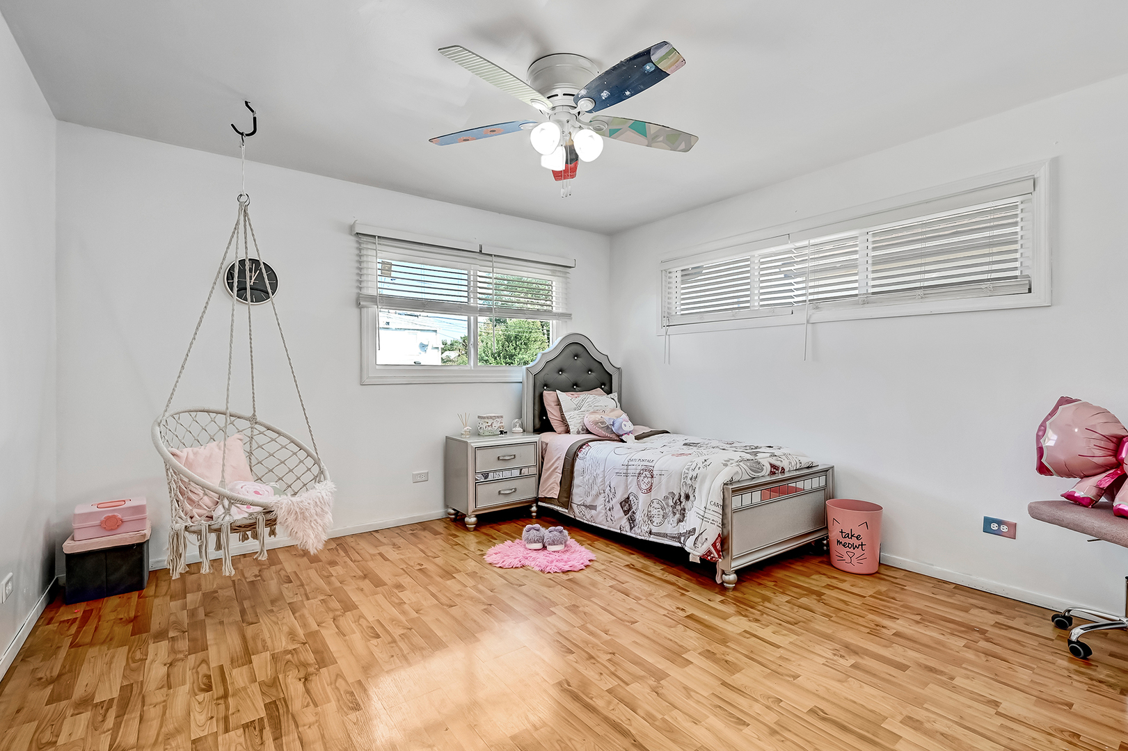 7702 W 66th Street, Bedford Park, IL 60501