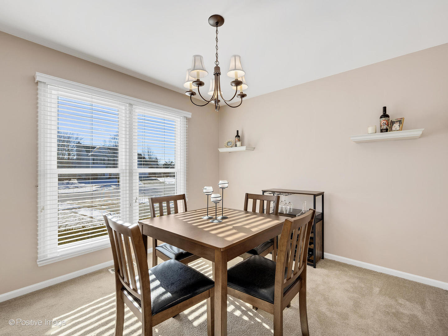 306 Carrie Court, North Aurora, IL 60542