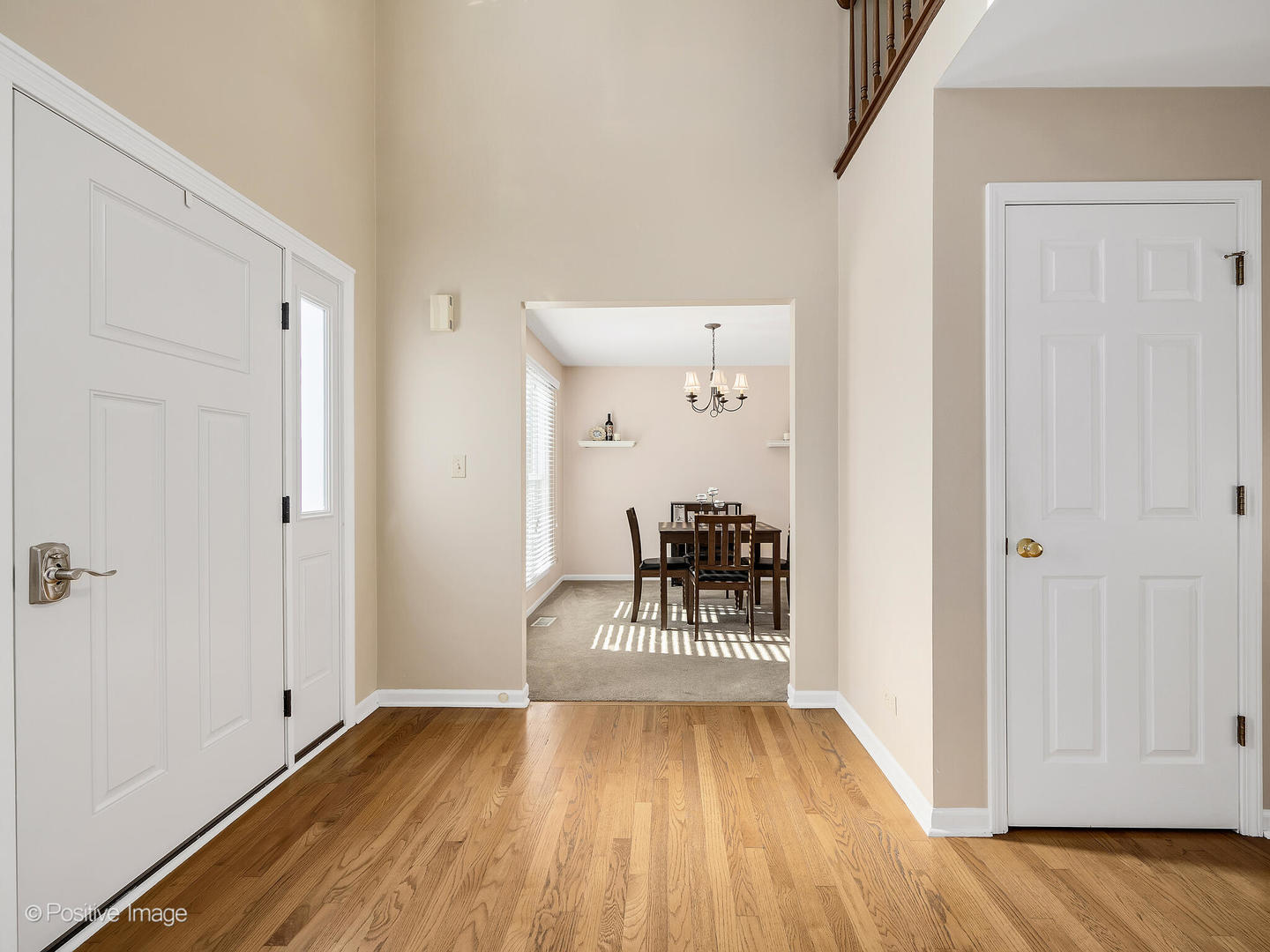 306 Carrie Court, North Aurora, IL 60542