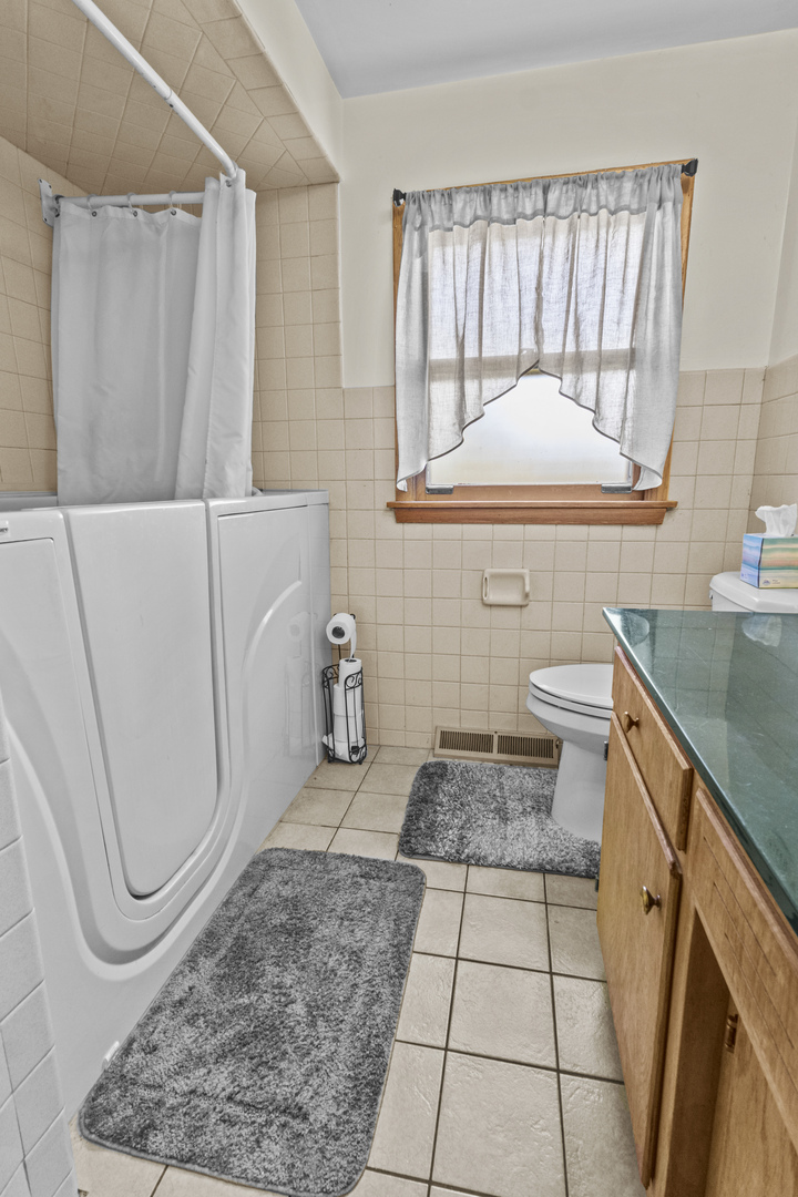 403 Orchard Lane, Beecher, IL 60401