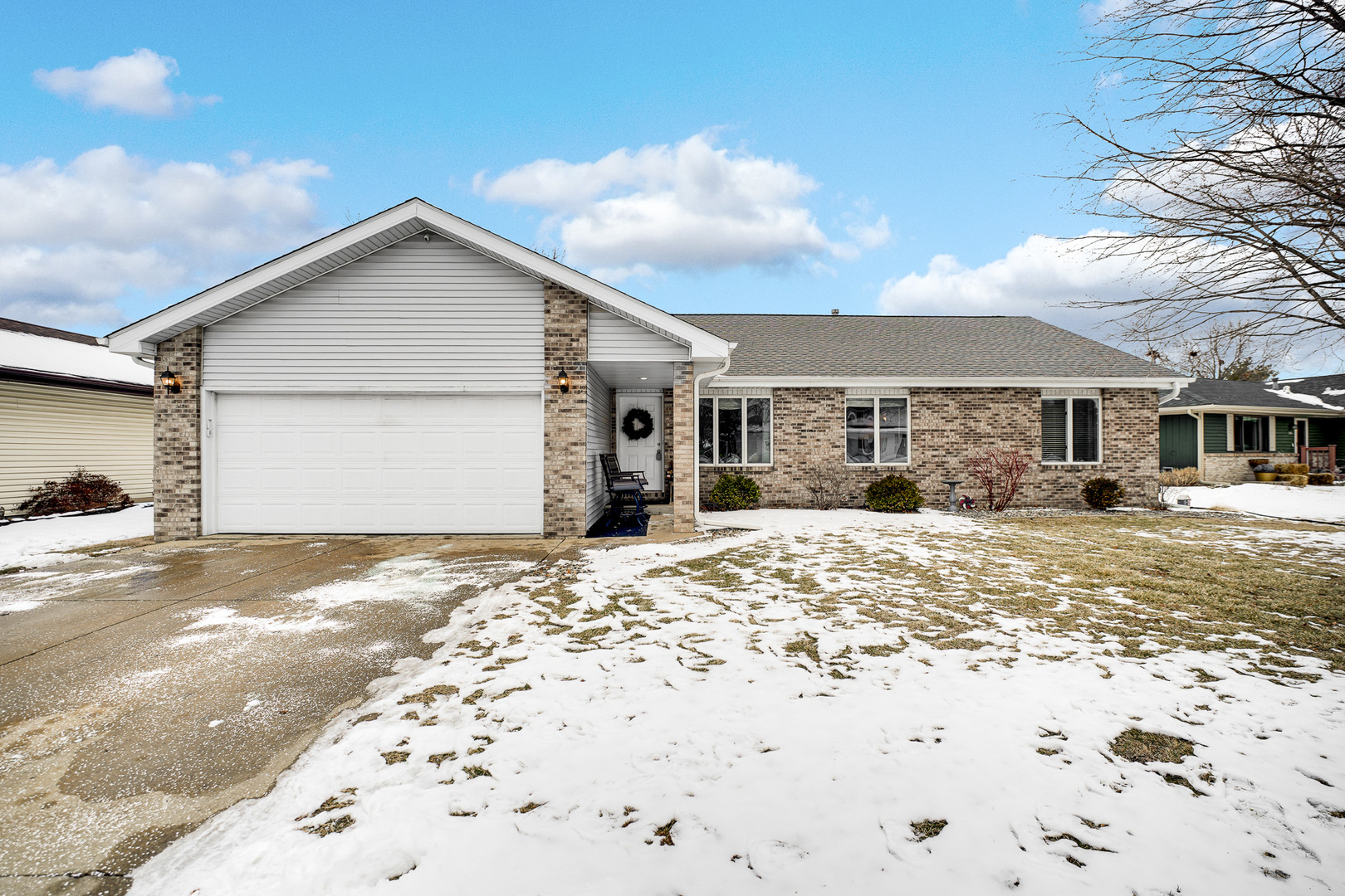 375 MEADOWS N Road, Bourbonnais, IL 60914