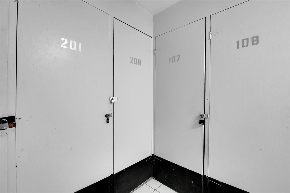 10310 Ridgeland Avenue #208, Chicago Ridge, IL 60415